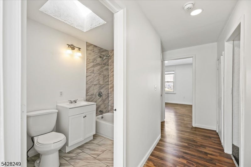 270-270A Sitgreaves St
