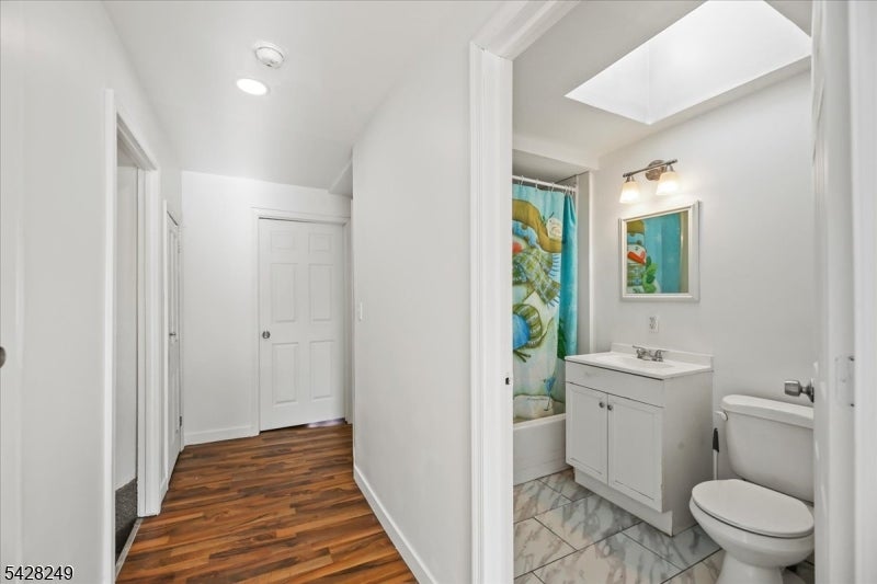 270-270A Sitgreaves St