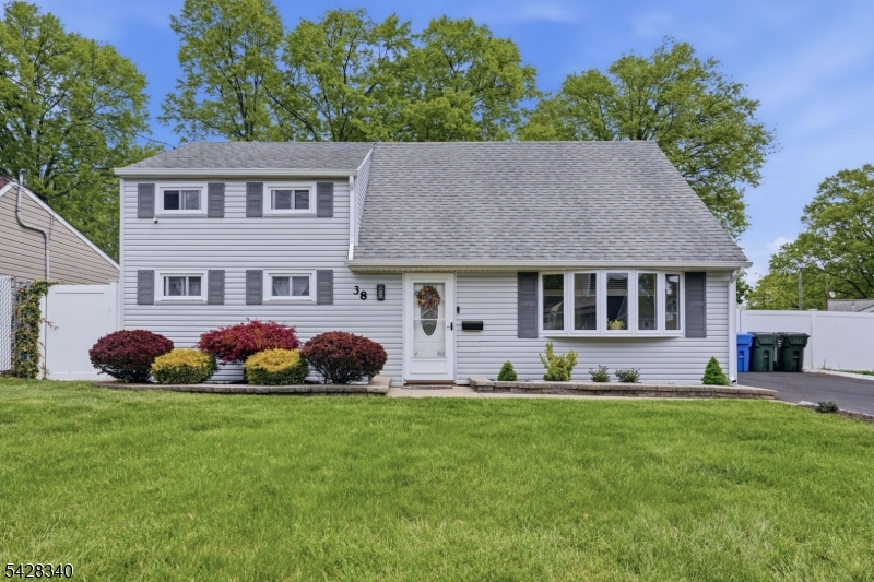 38 Wendy Rd