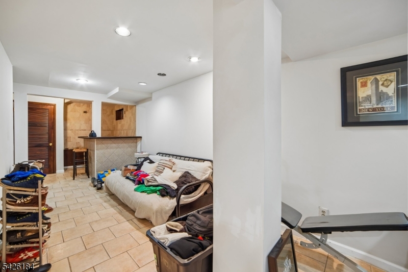 17 Stafford Rd