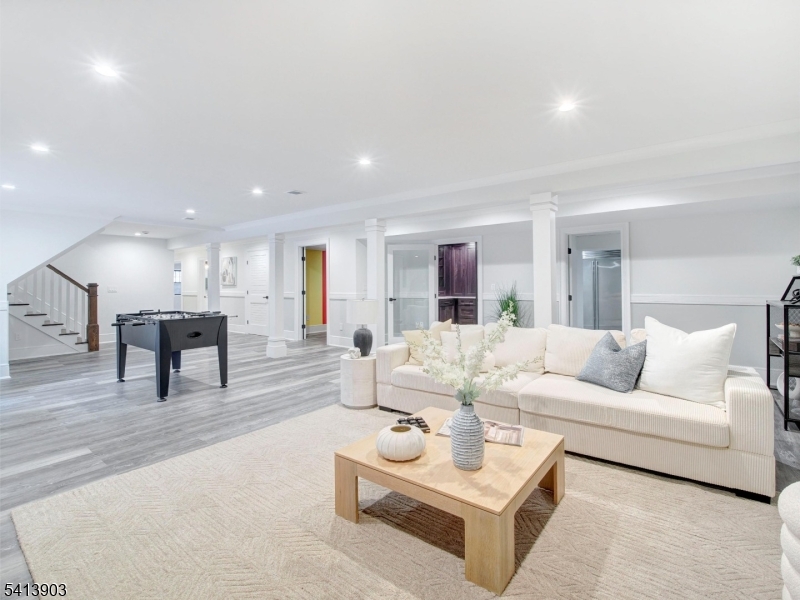 330 HARTSHORN DRIVE