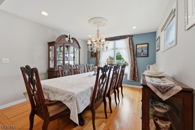 1 Highview Ave