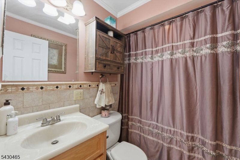 1 Highview Ave