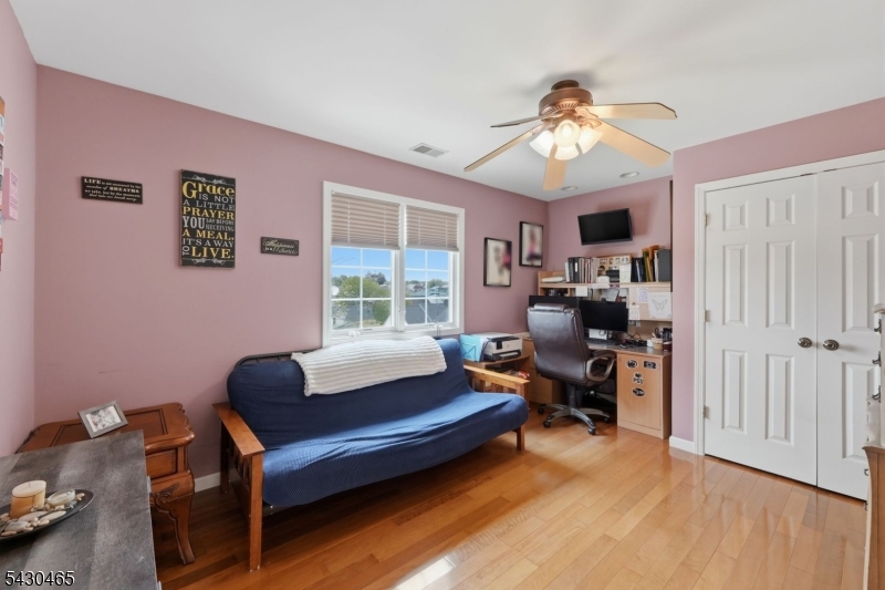 1 Highview Ave