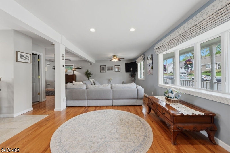 1 Highview Ave