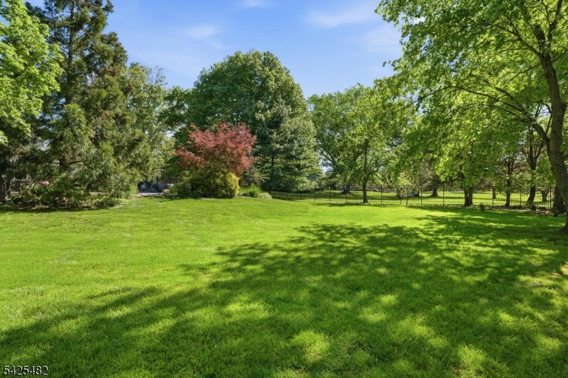 11 BARBARA DRIVE