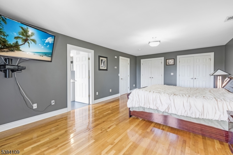 207 Eileen Dr