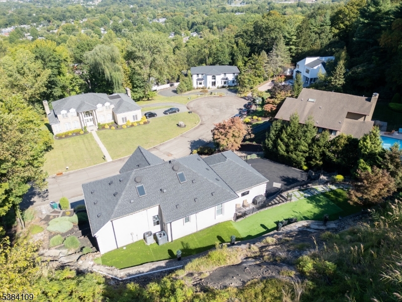207 Eileen Dr