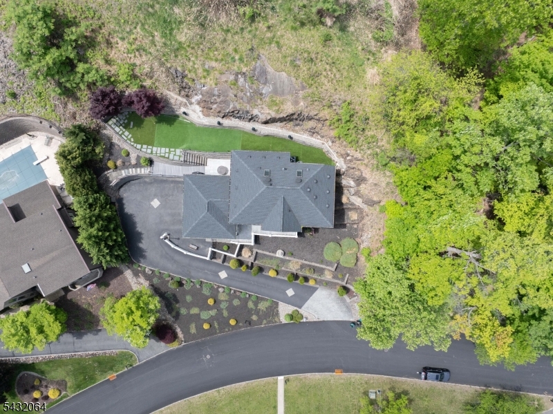 207 Eileen Dr