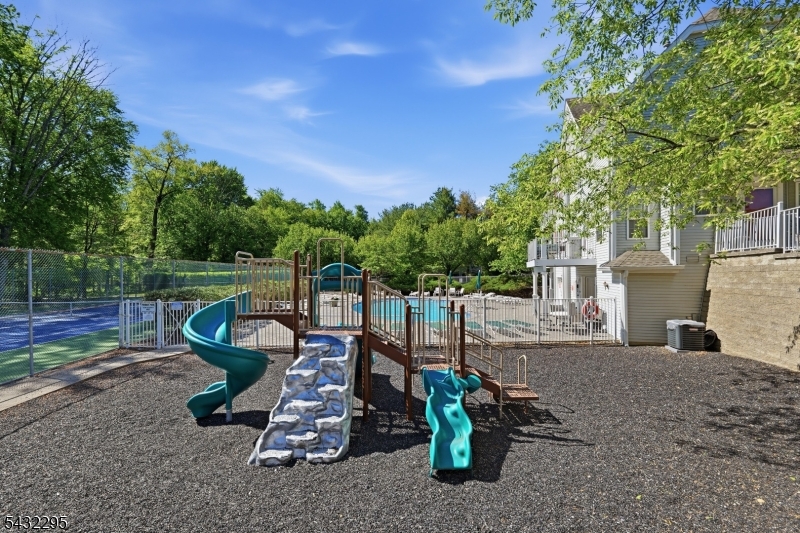 5301 Tudor Dr