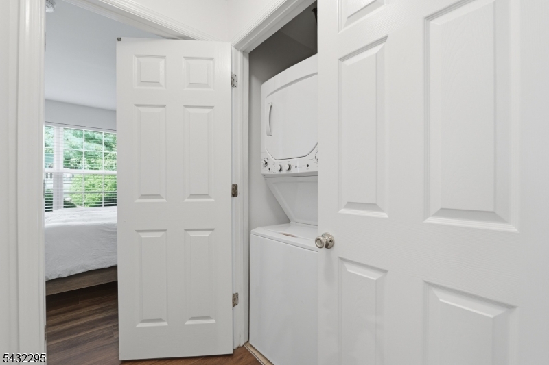 5301 Tudor Dr