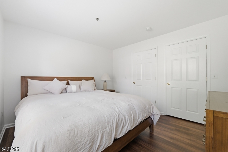 5301 Tudor Dr