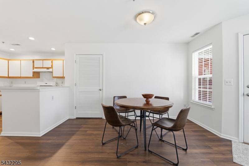 5301 Tudor Dr