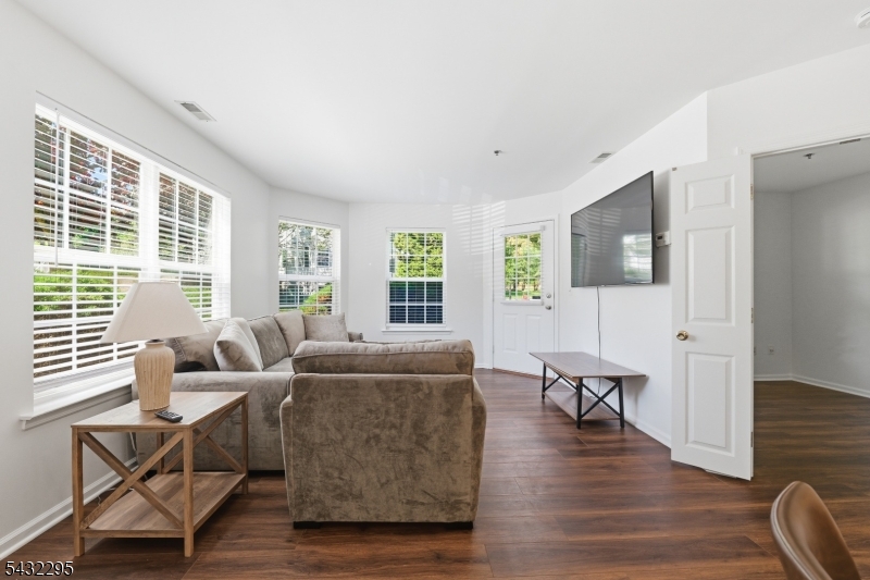 5301 Tudor Dr