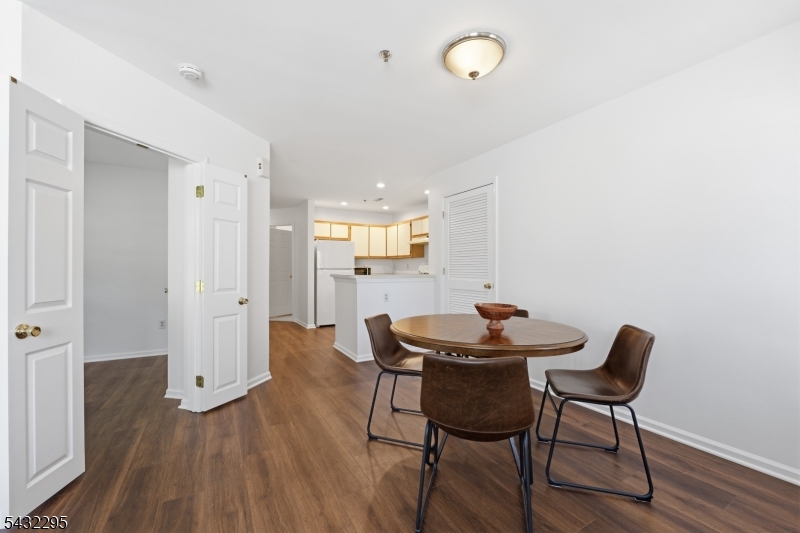 5301 Tudor Dr