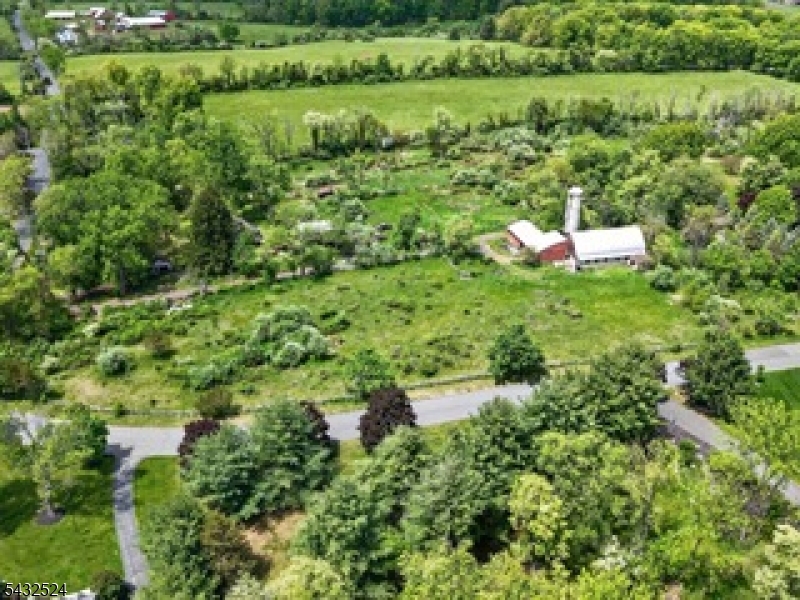 499 Edgewood Rd