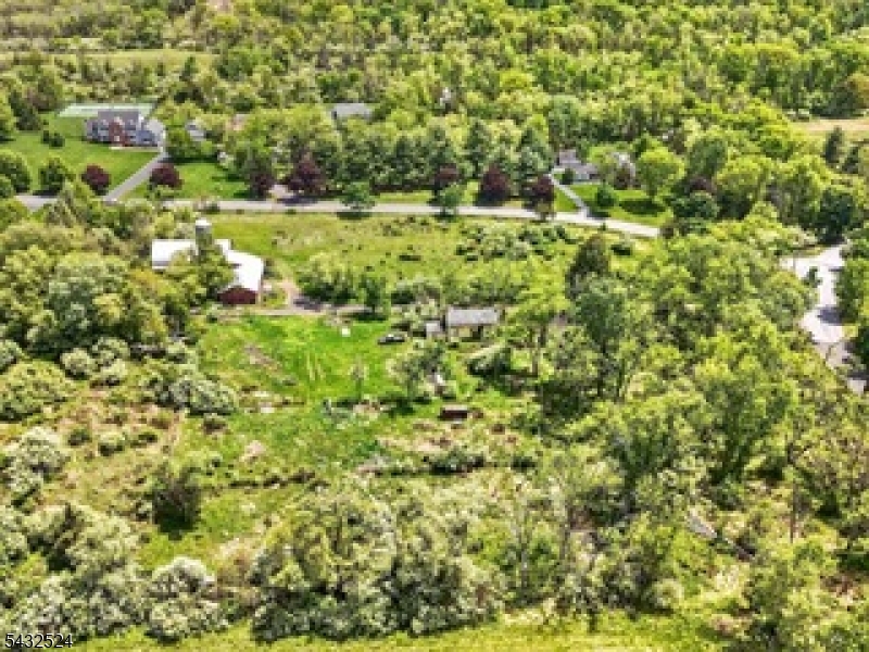 499 Edgewood Rd