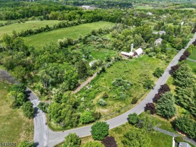 499 Edgewood Rd