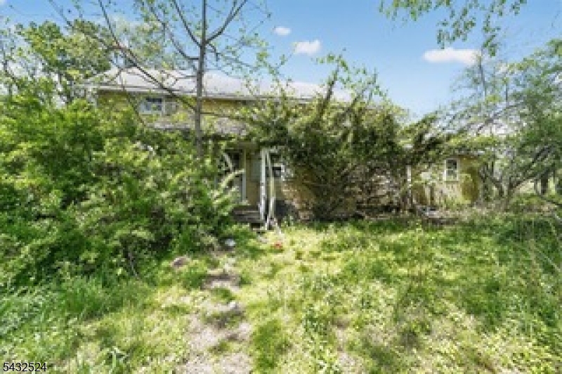 499 Edgewood Rd