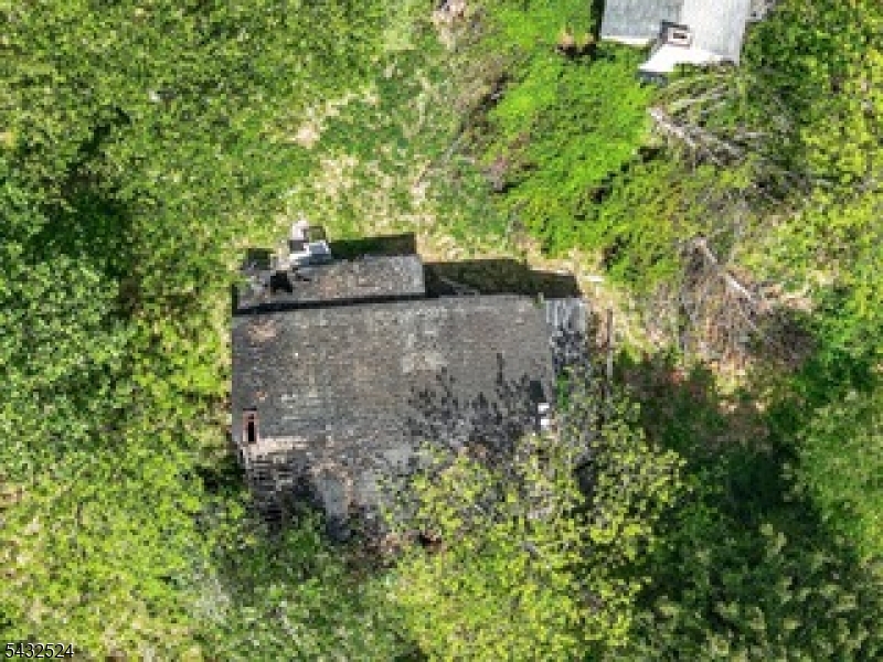 499 Edgewood Rd