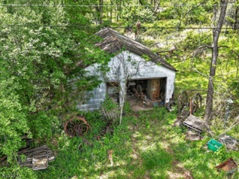499 Edgewood Rd
