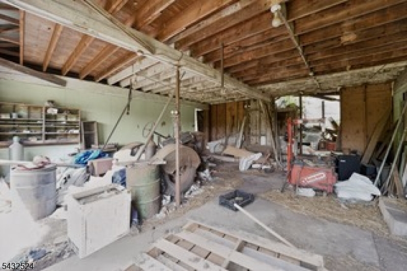 499 Edgewood Rd
