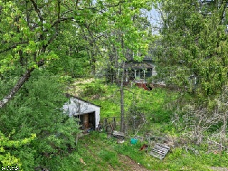 499 Edgewood Rd