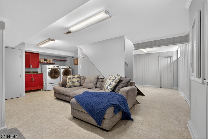 58 Continental Ave