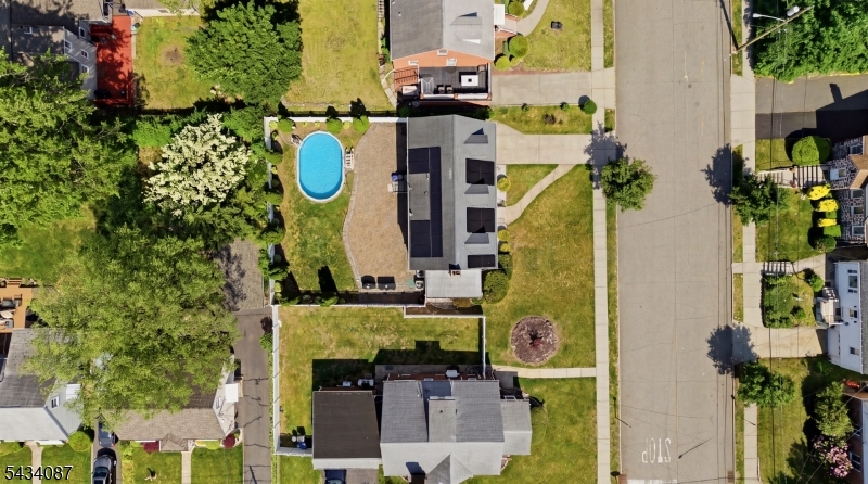 58 Continental Ave