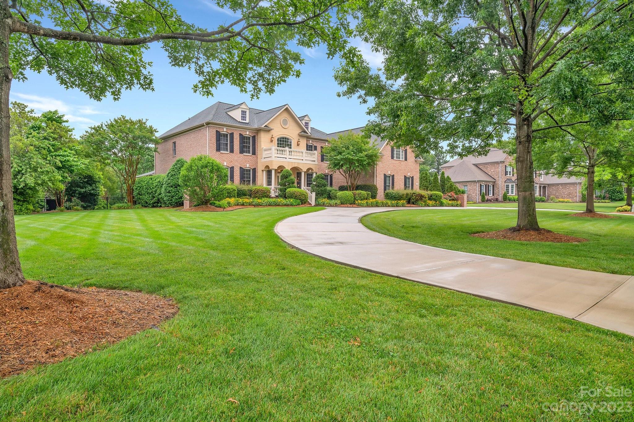 109 Orchard Hill Court