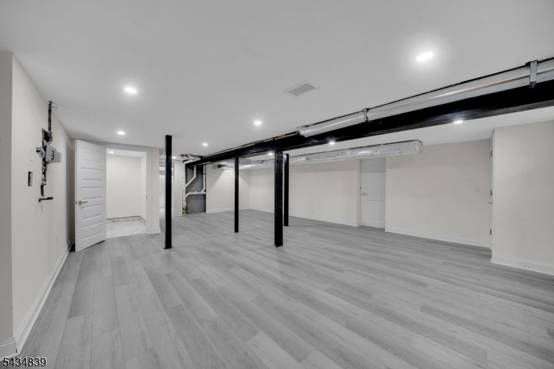 236 Park Ave