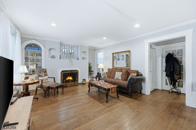 449 Union Ave