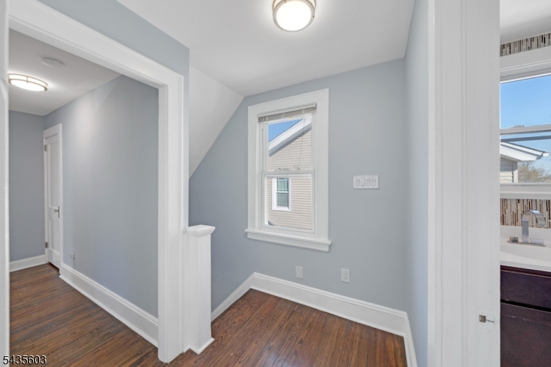 51 Cedar St