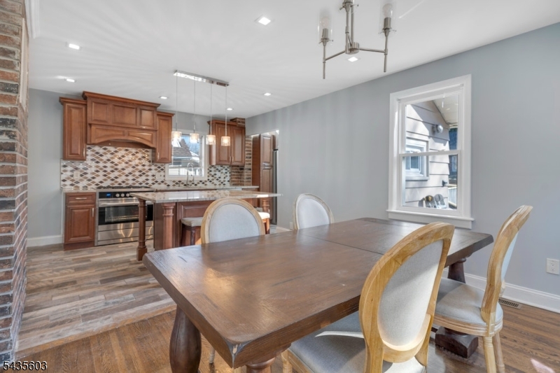 51 Cedar St