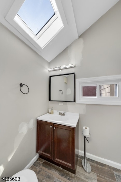 51 Cedar St