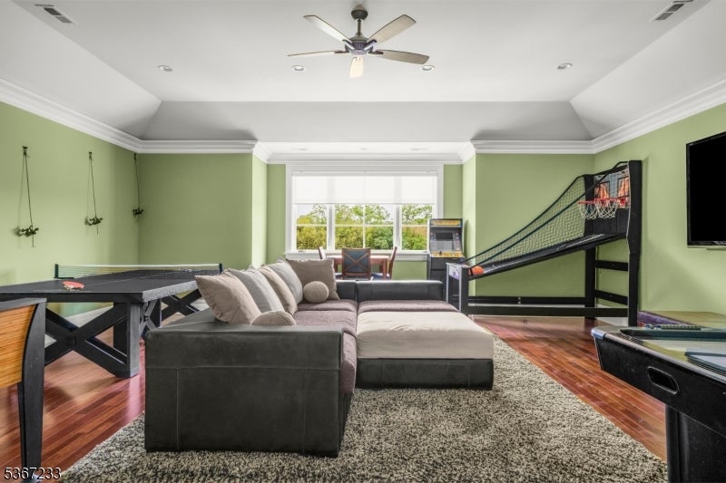 1315 CANAL ROAD