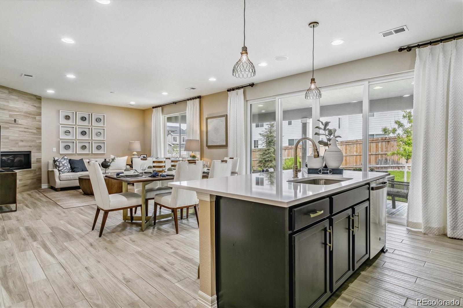 348 Vista Cliff Circle