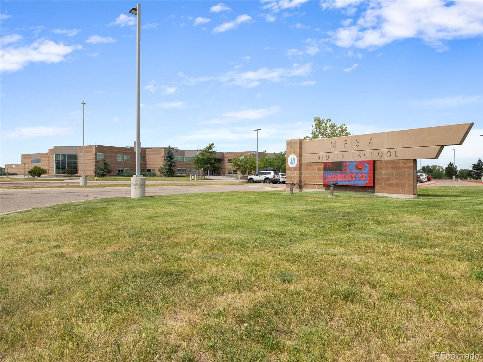 348 Vista Cliff Circle