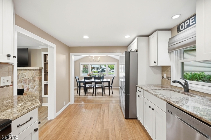 13 HIGHVIEW TRAIL