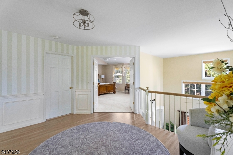 10 Barnstable Rd