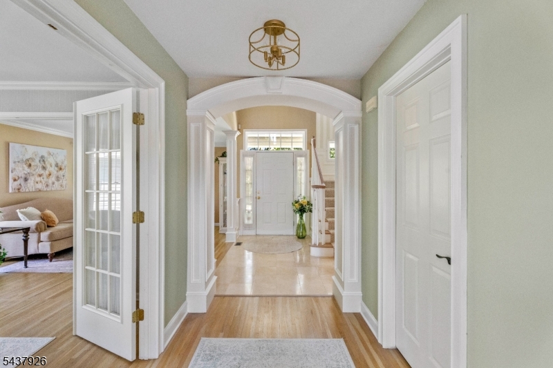 10 Barnstable Rd