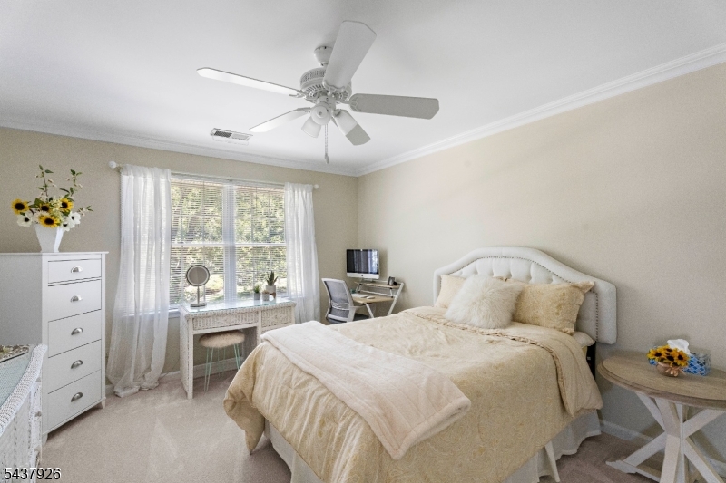 10 Barnstable Rd
