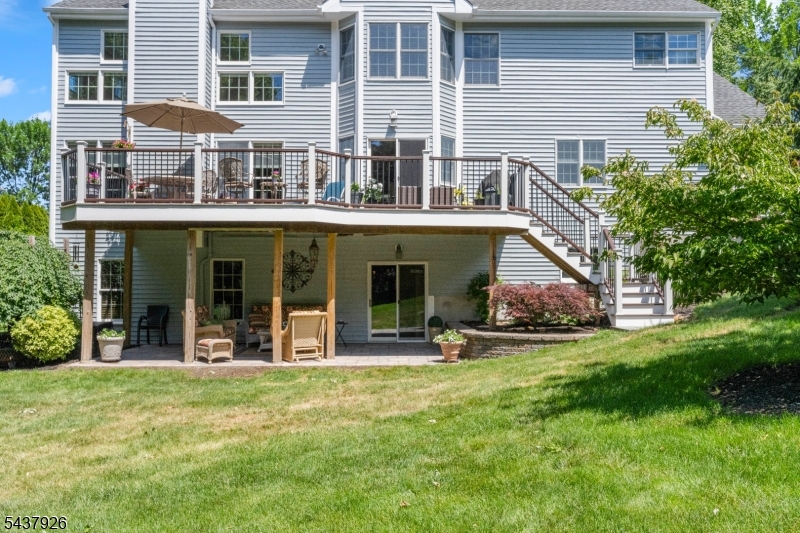 10 Barnstable Rd