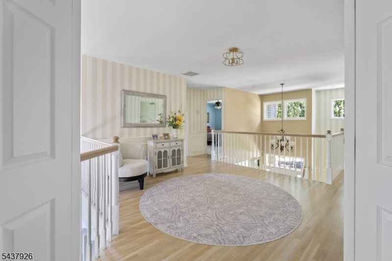 10 Barnstable Rd