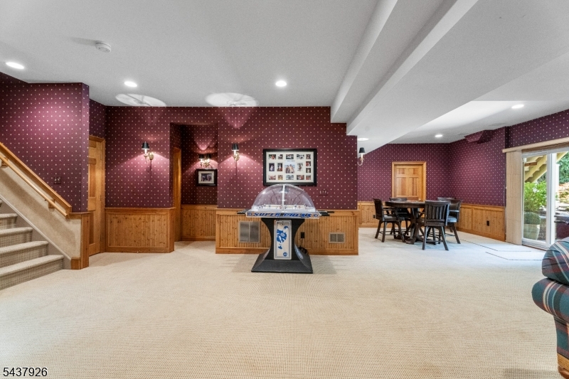 10 Barnstable Rd