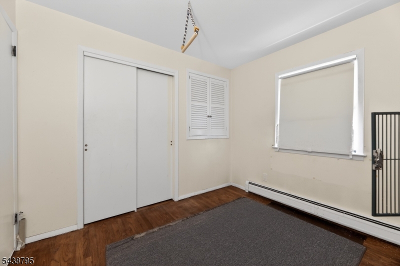 228 Shaw Pl