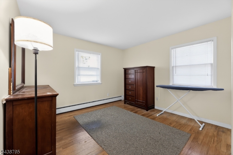 228 Shaw Pl