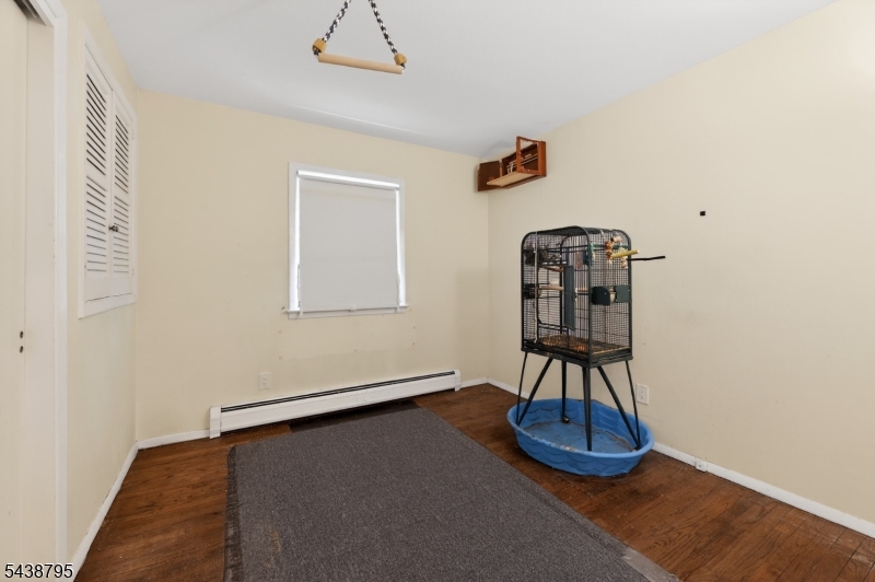 228 Shaw Pl