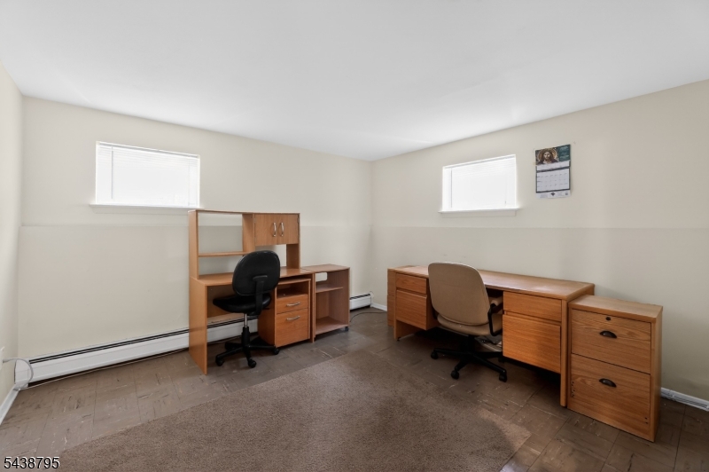 228 Shaw Pl