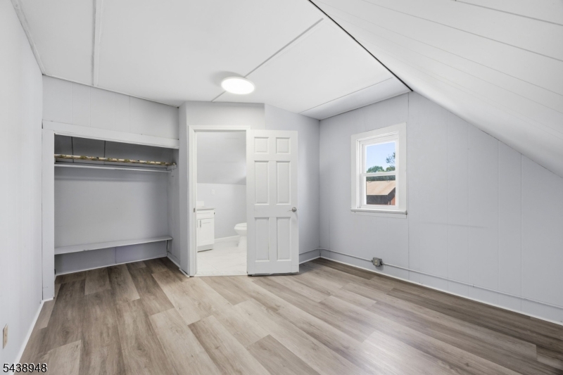 163 Walnut St 2